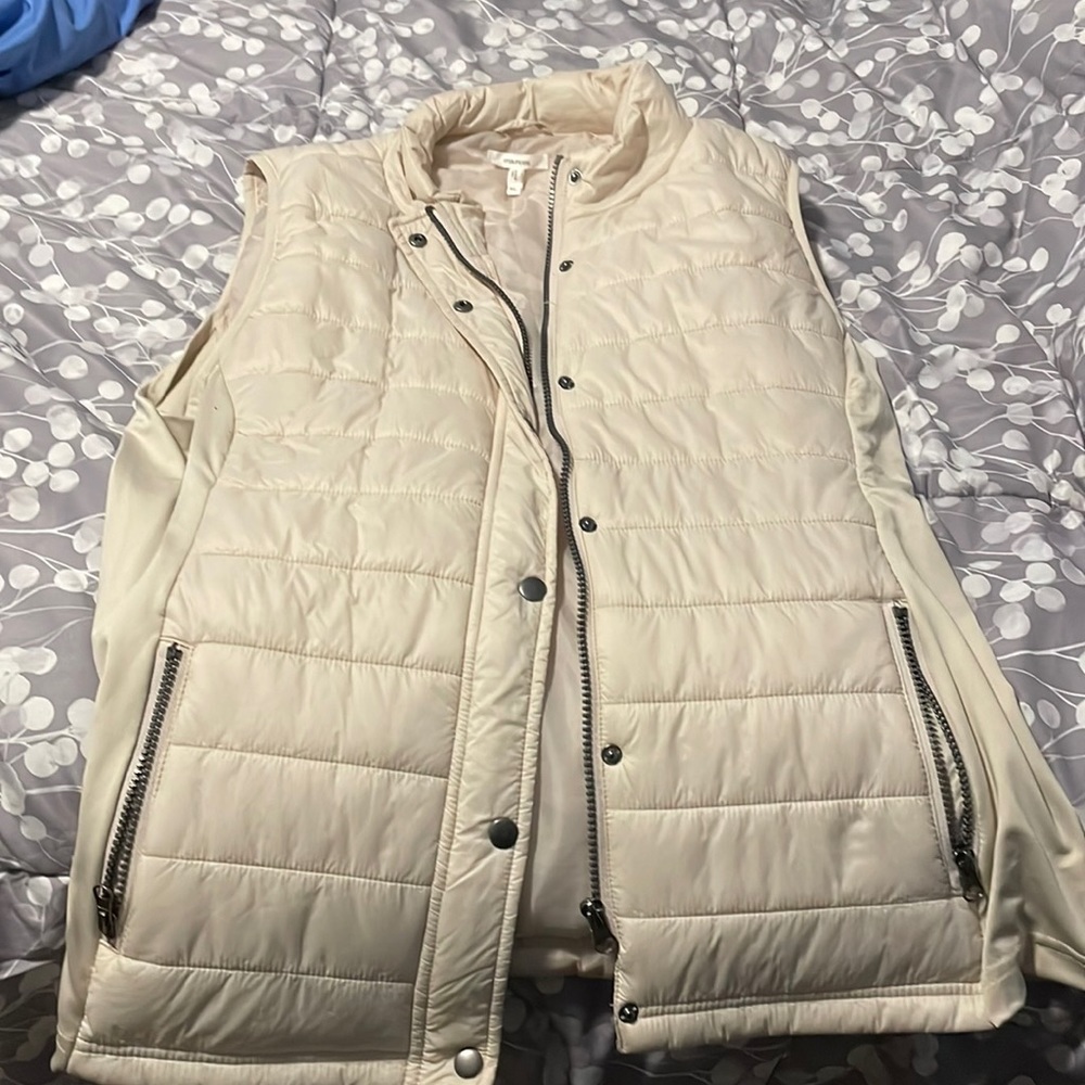 Maurice’s ivory vest xl
